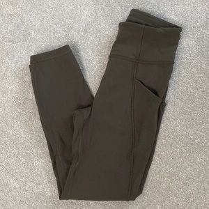 Lululemon crop leggings size 4